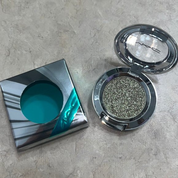 Mac Eyeshadow - Picture 2 of 2